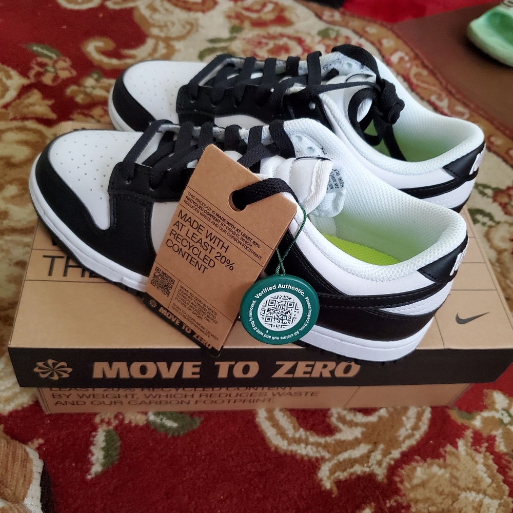 Nike dunk low panda